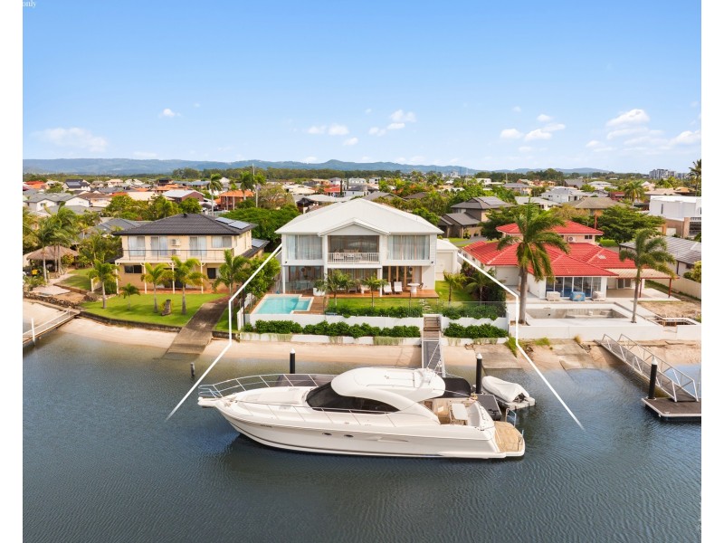 5 Paterson Place, Paradise Point QLD 4216