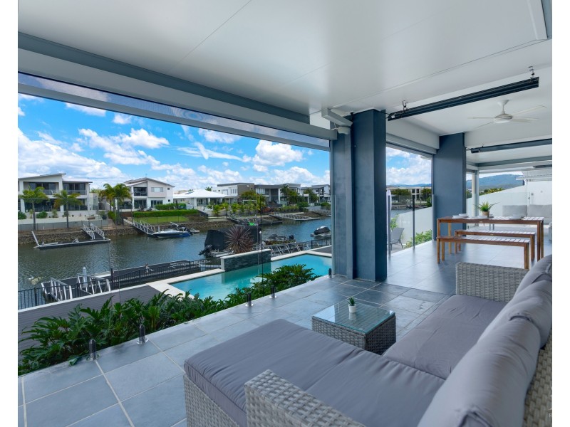 21 Harbourvue Court, Helensvale QLD 4212