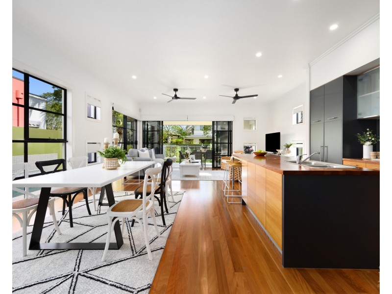 6025 Lucerne Circuit, Hope Island QLD 4212