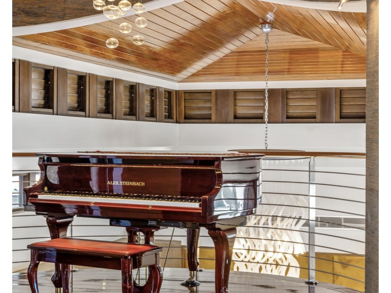 1 Westminster Court, Sovereign Islands QLD 4216