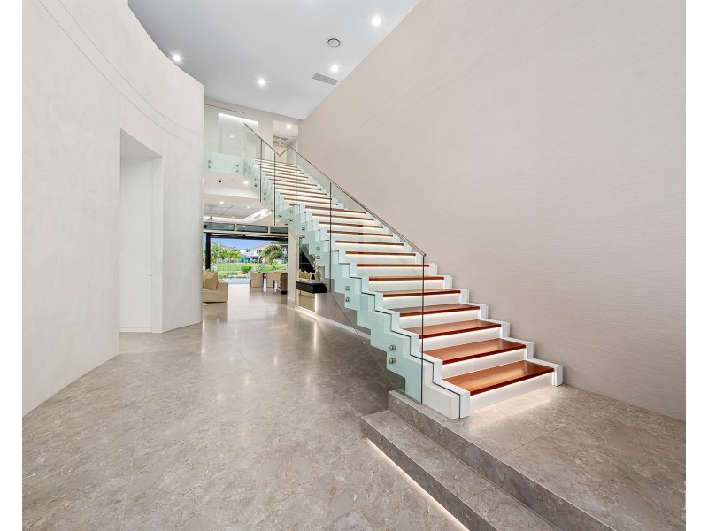 9 Temple Island Circuit, Oxenford QLD 4210