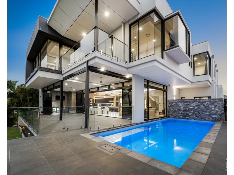 9 Temple Island Circuit, Oxenford QLD 4210