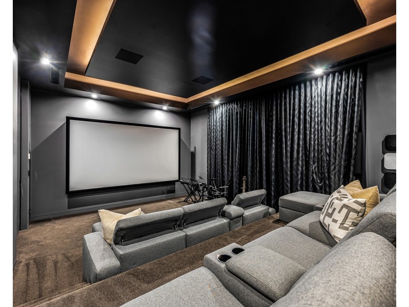 9 Temple Island Circuit, Oxenford QLD 4210