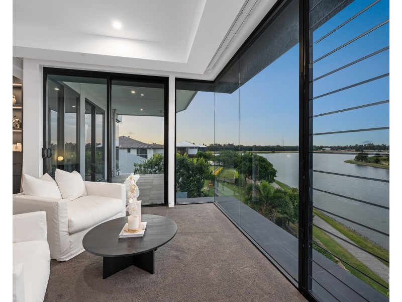 9 Temple Island Circuit, Oxenford QLD 4210