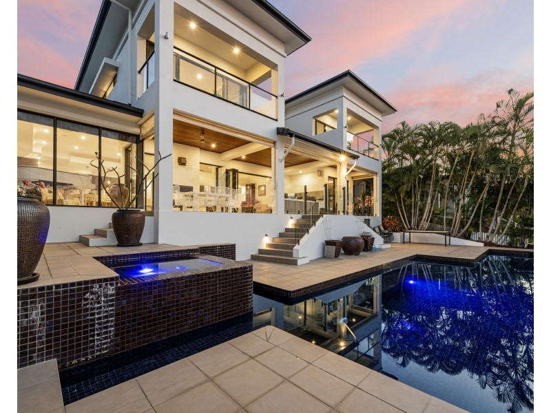 2210 Taromeo Court, Hope Island QLD 4212