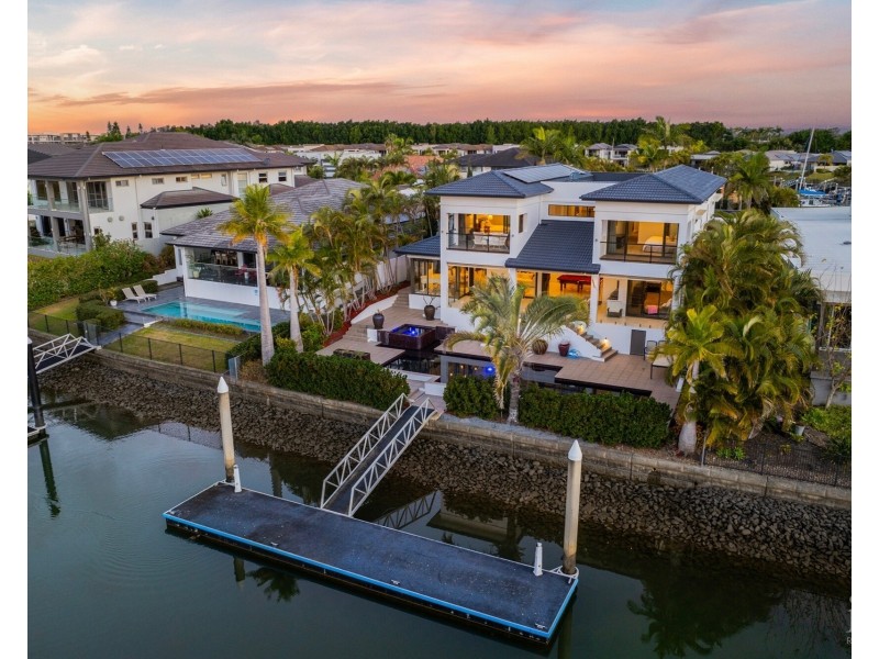 2210 Taromeo Court, Hope Island QLD 4212