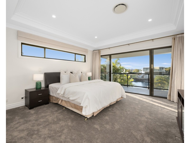 2210 Taromeo Court, Hope Island QLD 4212