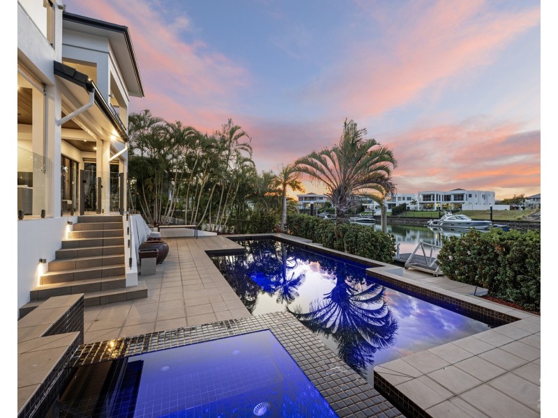 2210 Taromeo Court, Hope Island QLD 4212