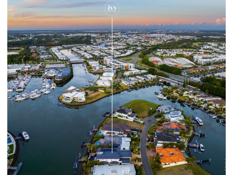 2210 Taromeo Court, Hope Island QLD 4212