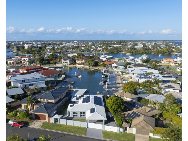 5 Namatjira Street, Paradise Point QLD 4216