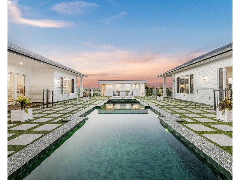 12 Holstein Close, Kingsholme QLD 4208