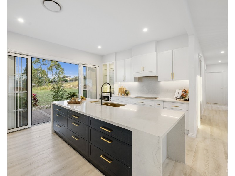 12 Holstein Close, Kingsholme QLD 4208