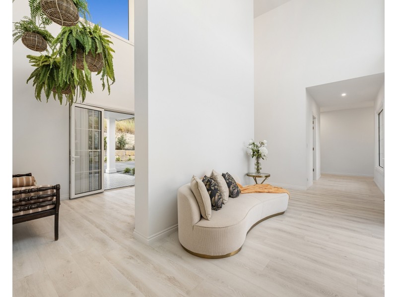 12 Holstein Close, Kingsholme QLD 4208