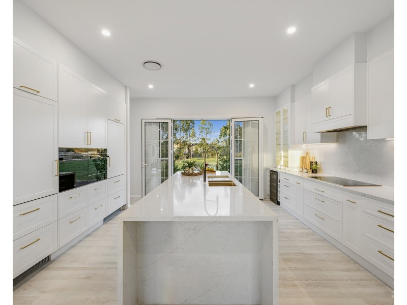 12 Holstein Close, Kingsholme QLD 4208