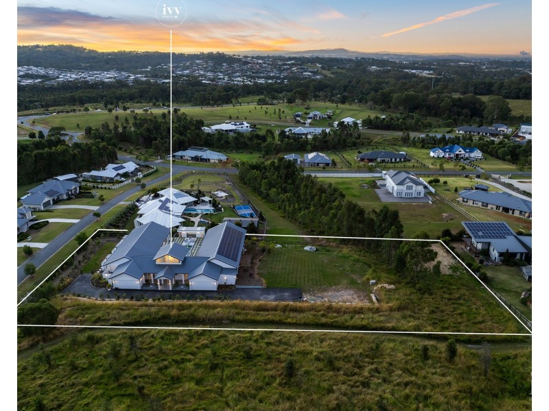 12 Holstein Close, Kingsholme QLD 4208