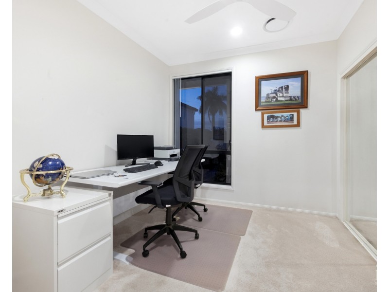 28 Kawana Crescent, Ashmore QLD 4214