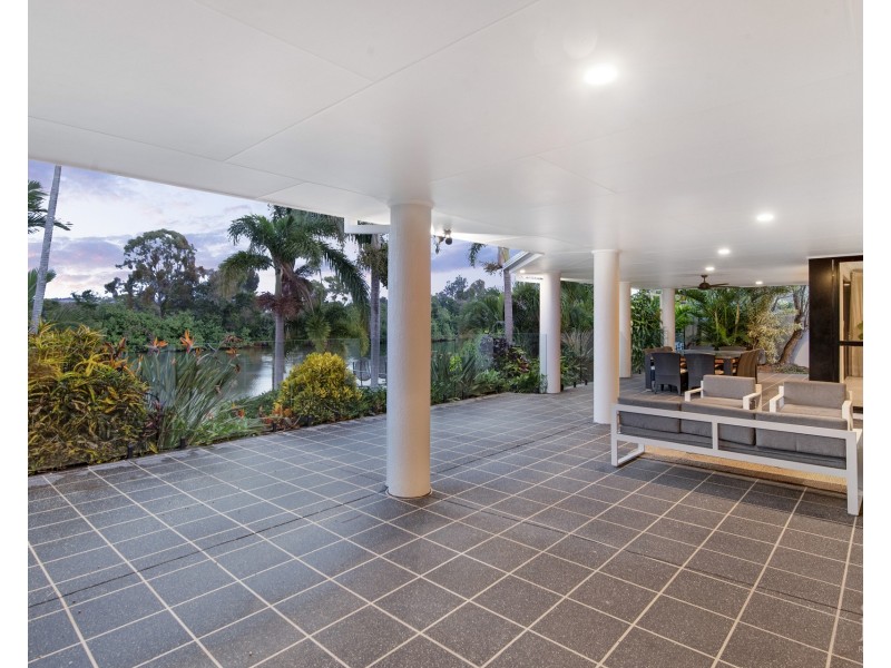 28 Kawana Crescent, Ashmore QLD 4214