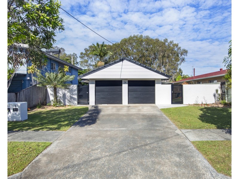 1&2/24 Bruce Avenue, Paradise Point QLD 4216
