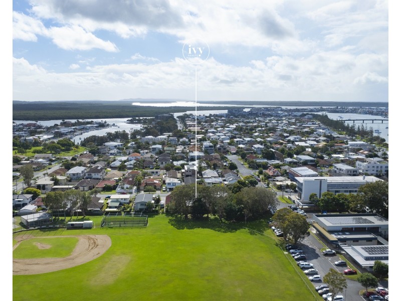 1&2/24 Bruce Avenue, Paradise Point QLD 4216