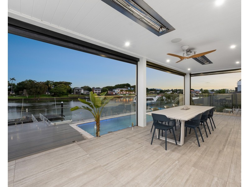 117 Sir Bruce Small Boulevard, Benowa Waters QLD 4217