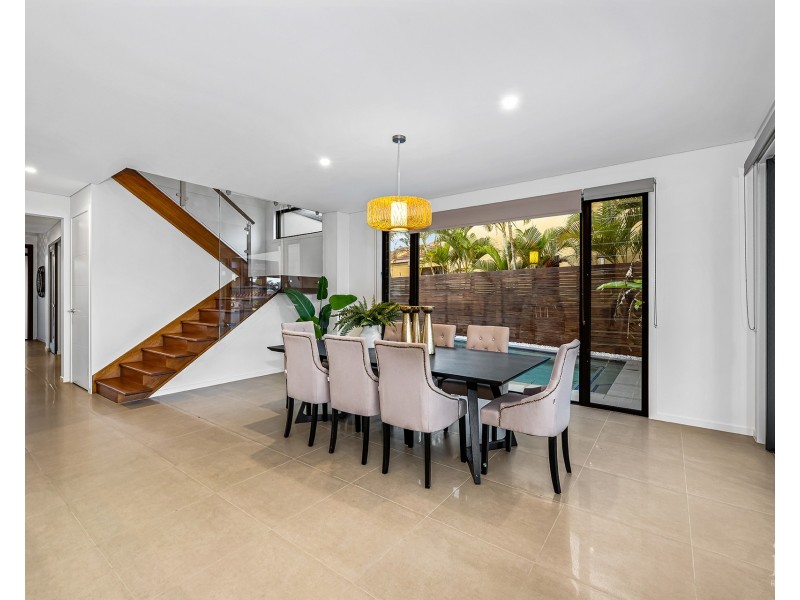 41 The Peninsula, Sovereign Islands QLD 4216