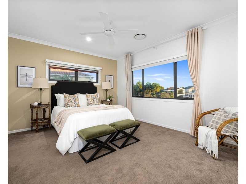 41 The Peninsula, Sovereign Islands QLD 4216