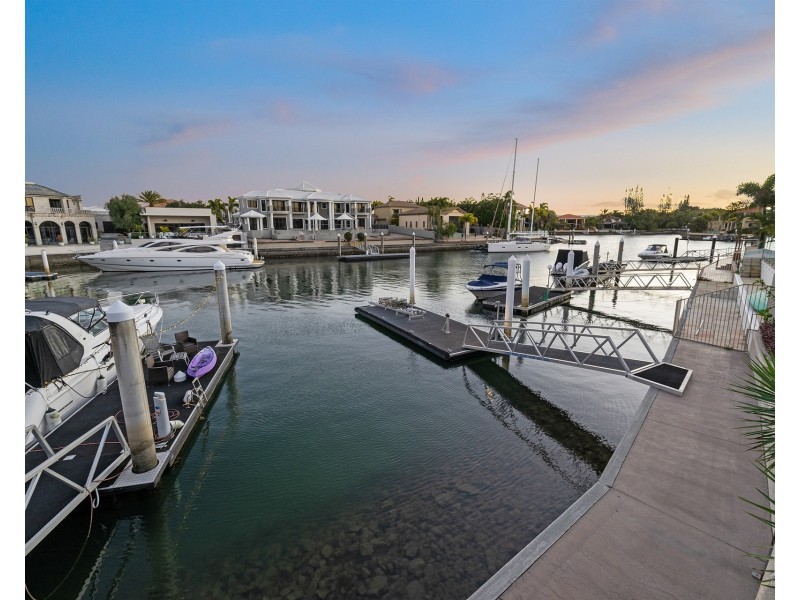 41 The Peninsula, Sovereign Islands QLD 4216