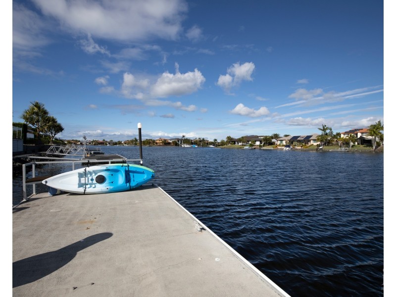 44 The Peninsula, Helensvale QLD 4212