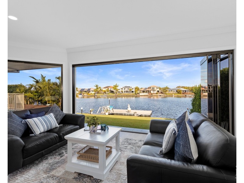 44 The Peninsula, Helensvale QLD 4212