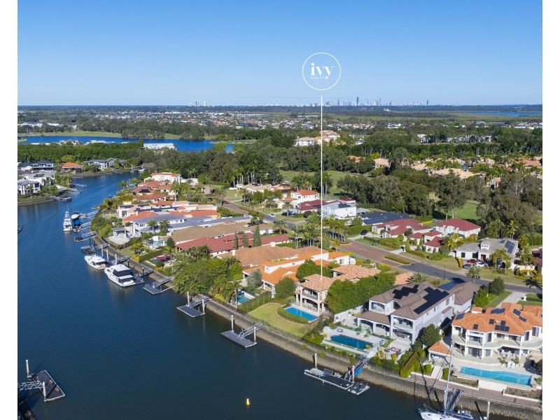 3112 Riverleigh Drive, Hope Island QLD 4212