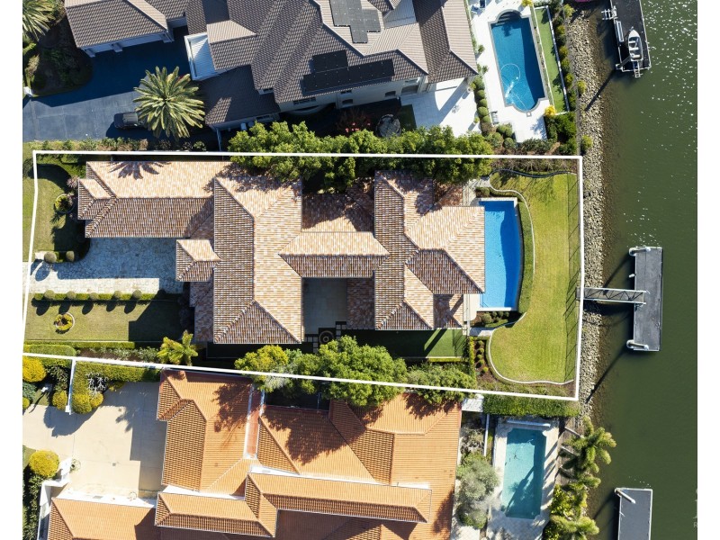 3112 Riverleigh Drive, Hope Island QLD 4212
