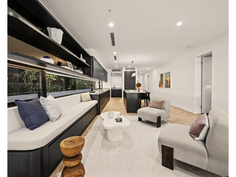 1/4 Paradise Parade, Paradise Point QLD 4216