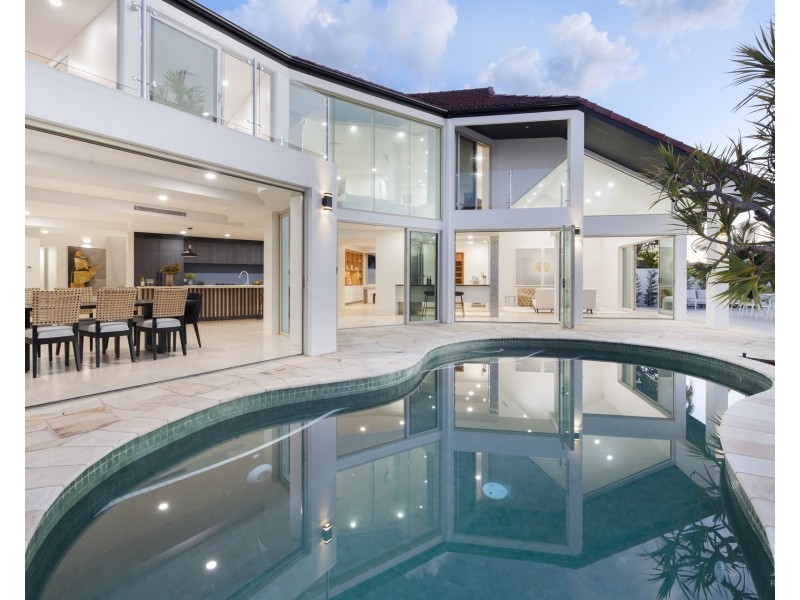 21 Dobell Avenue, Paradise Point QLD 4216