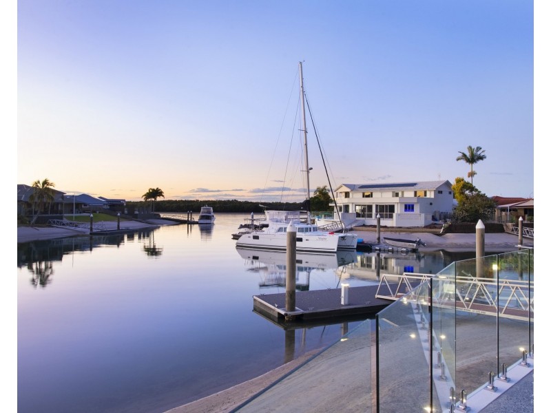 21 Dobell Avenue, Paradise Point QLD 4216