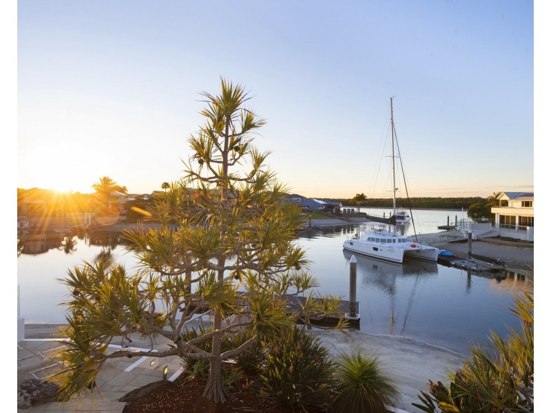 21 Dobell Avenue, Paradise Point QLD 4216