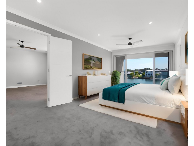 156 Lake Serenity Boulevard, Helensvale QLD 4212