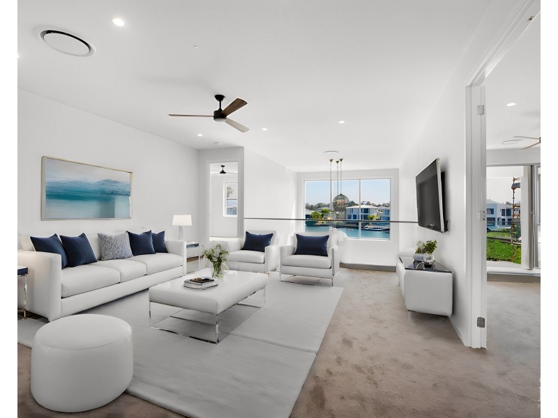 156 Lake Serenity Boulevard, Helensvale QLD 4212