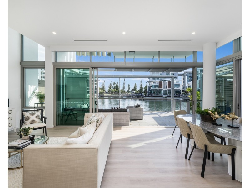 8103/2 Ephraim Island Parade, Paradise Point QLD 4216