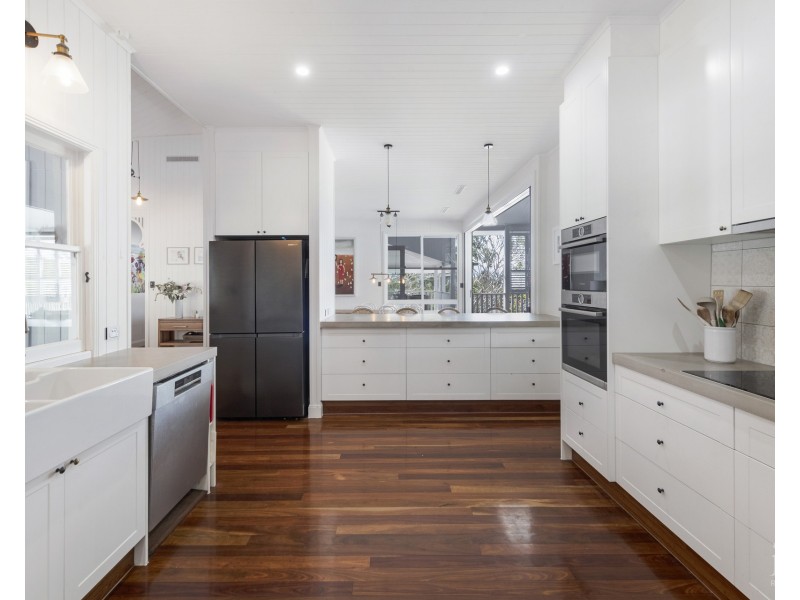 76 Holyrood Road, Maudsland QLD 4210