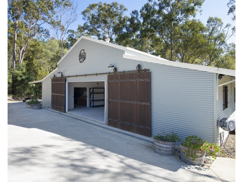 76 Holyrood Road, Maudsland QLD 4210