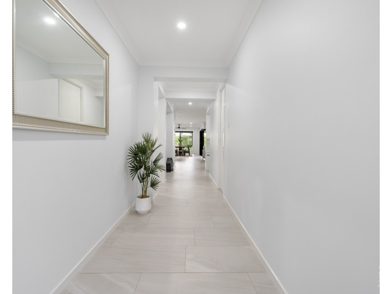 37 Amazon Circuit, Helensvale QLD 4212