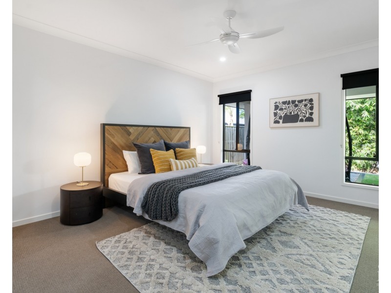 37 Amazon Circuit, Helensvale QLD 4212