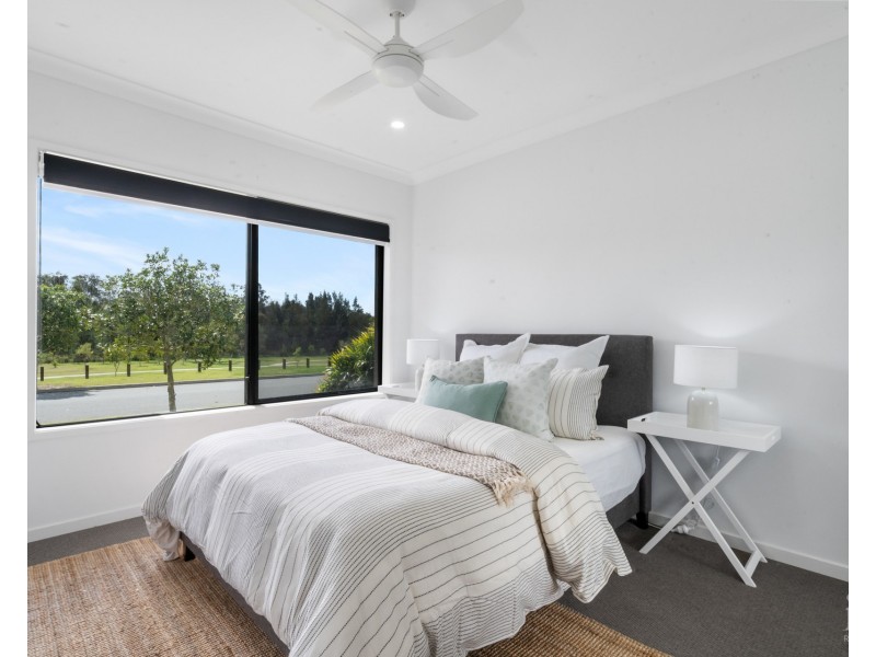 37 Amazon Circuit, Helensvale QLD 4212