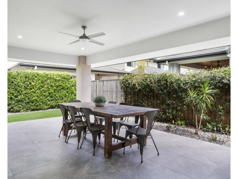 37 Amazon Circuit, Helensvale QLD 4212