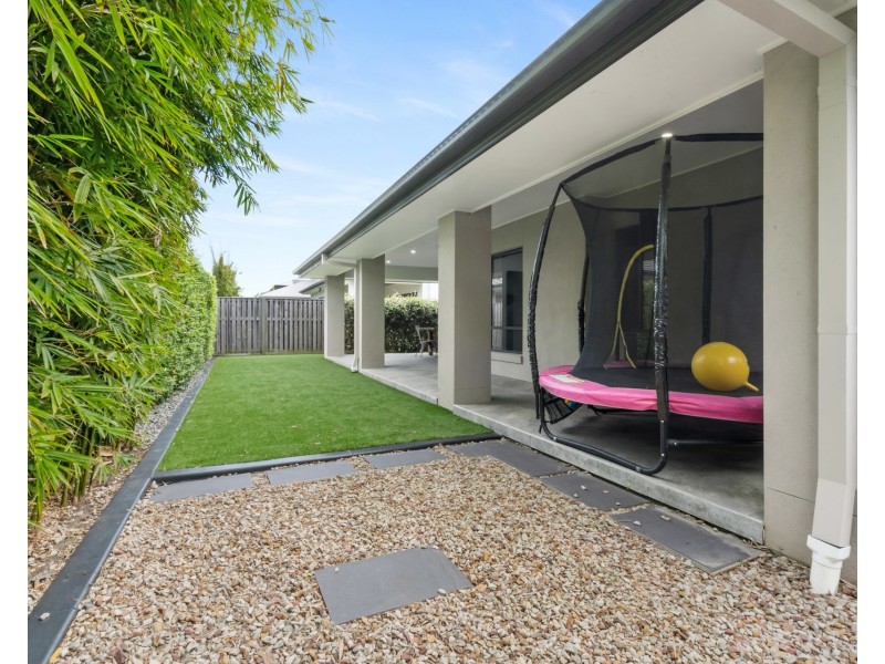 37 Amazon Circuit, Helensvale QLD 4212