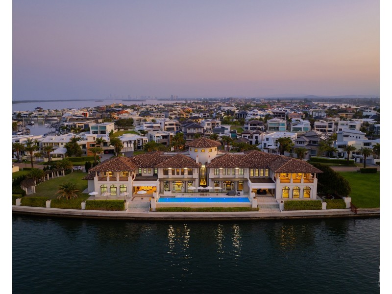 26-32 Knightsbridge Parade East, Sovereign Islands QLD 4216