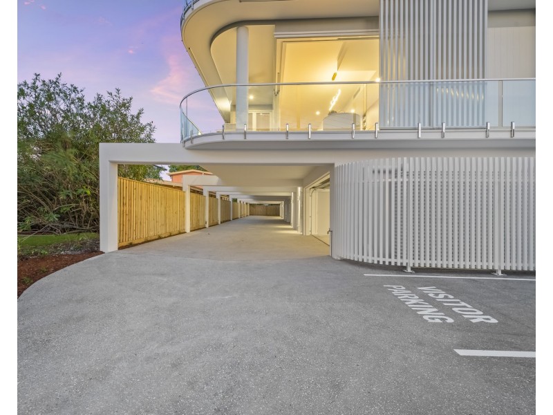 2-4/3 Esplanade West, Paradise Point QLD 4216