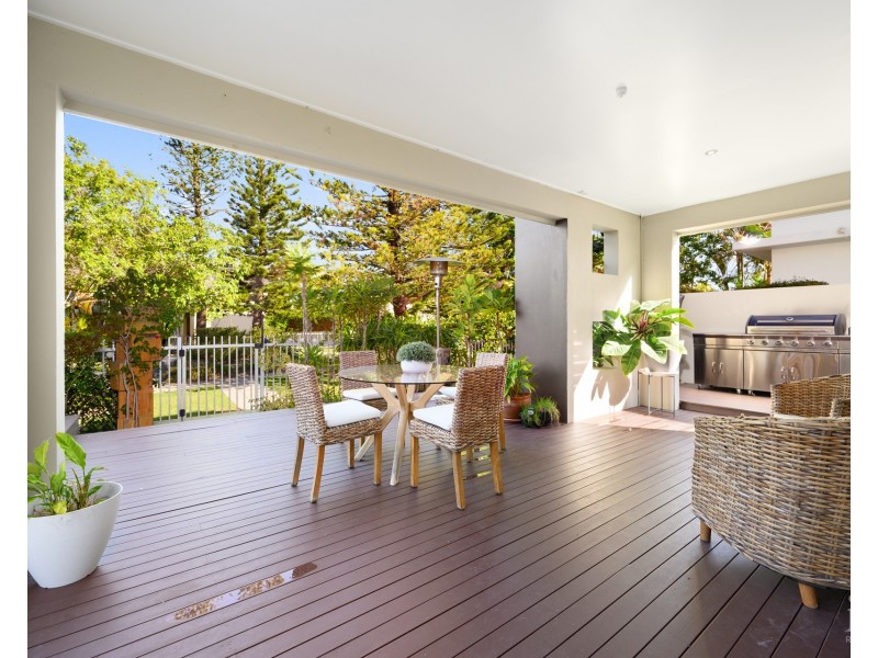 6016 Calardo Avenue, Hope Island QLD 4212