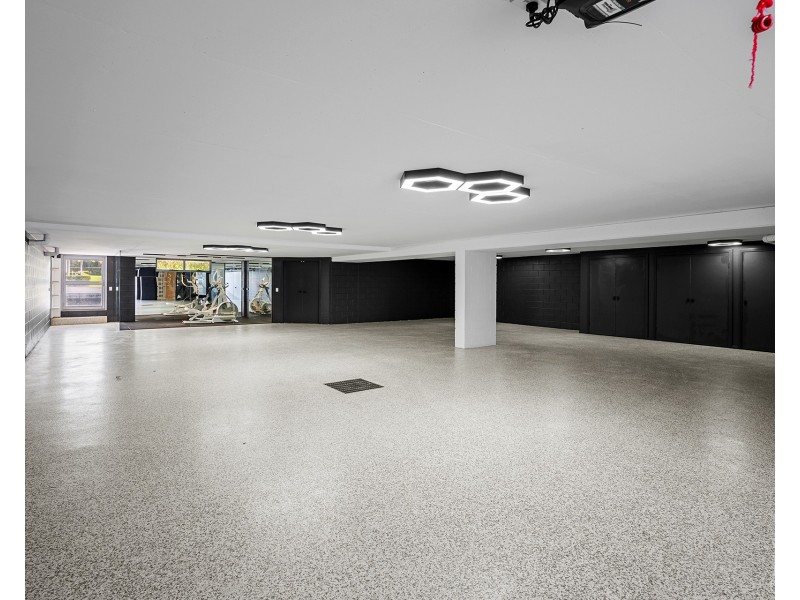 5 Royal Albert Crescent, Sovereign Islands QLD 4216