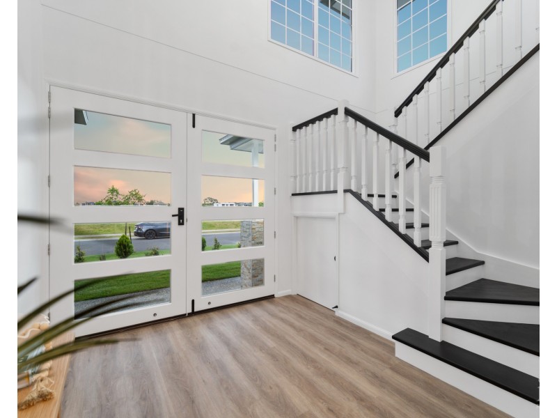 57 Lake Serenity Boulevard, Helensvale QLD 4212